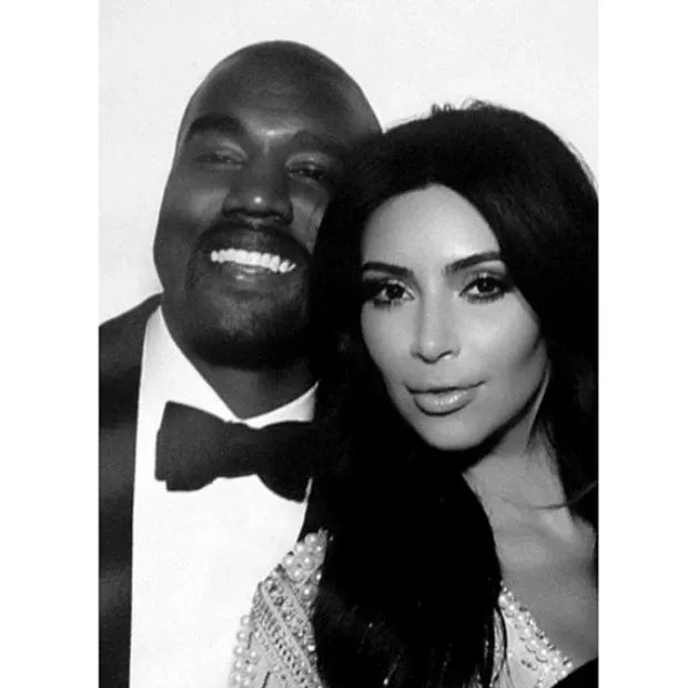 Convidados compartilham fotos com Kim Kardashian e Kanye West, no casamento