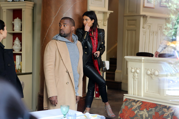 Kanye West e Kim Kardashian têm jantar romantico em Praga