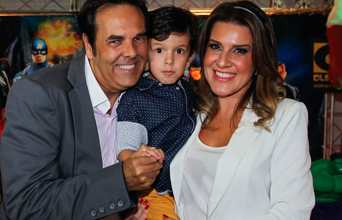  Adriane Galisteu vai à festa de aniversário com o filho, Vittorio