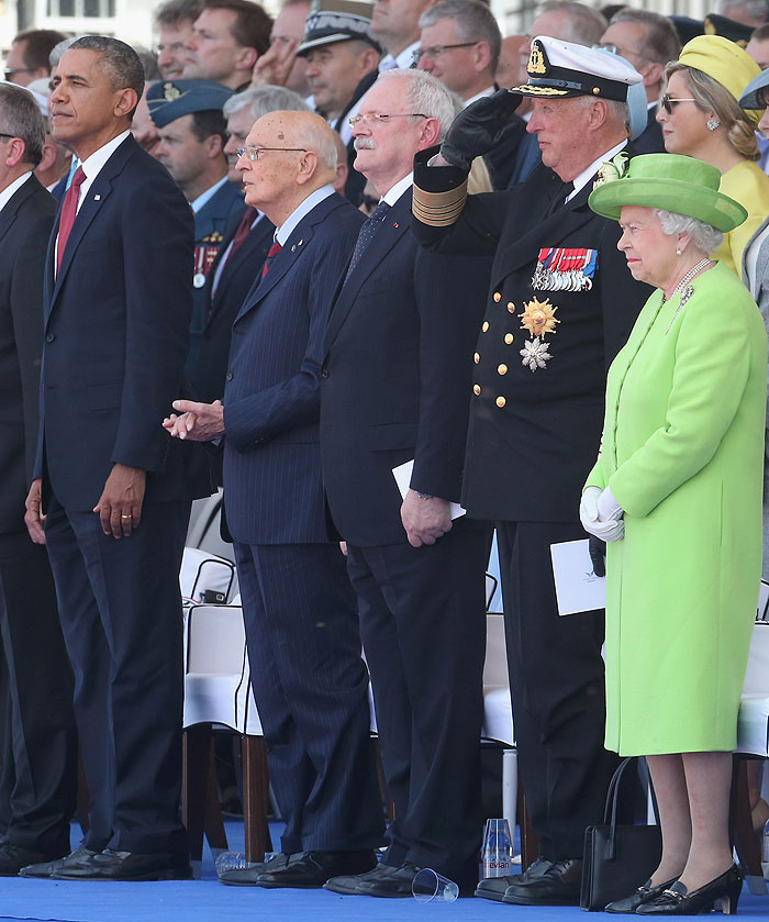 Rainha Elizabeth, Obama e François Hollande participam do 70º aniversário do Dia D