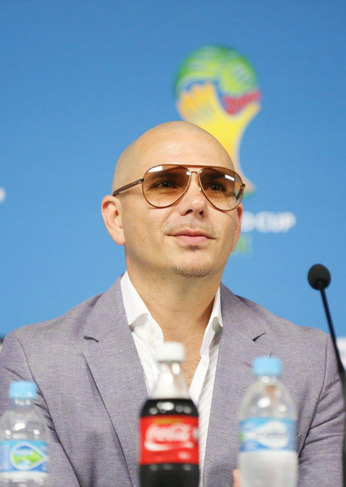  Pitbull em entrevista no Itaquerão
