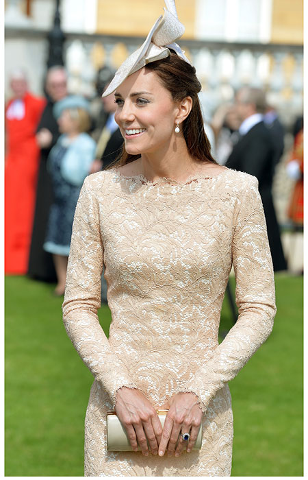 Kate Middleton esbanja estilo em festa de aniversário de Príncipe Philip