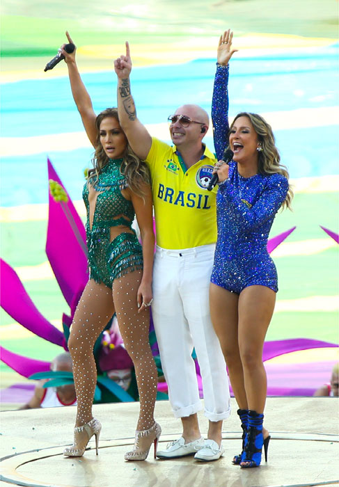 Claudia Leitte, Jennifer Lopez e Pitbull abrem a Copa do Mundo