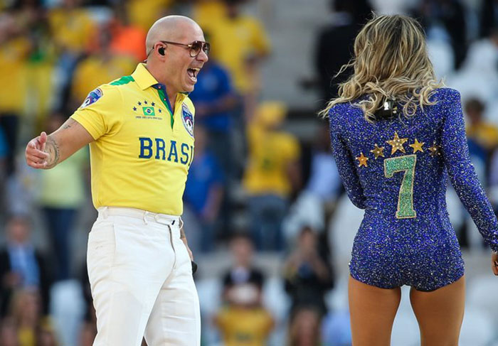 Claudia Leitte, Jennifer Lopez e Pitbull abrem a Copa do Mundo