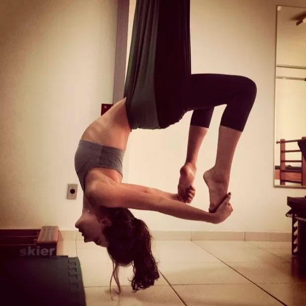 Ara Isis Valverde faz pilates: 