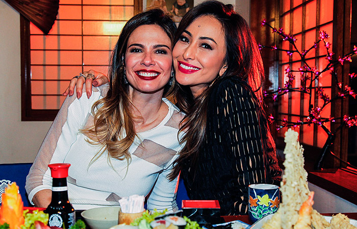 Encontro de divas: Luciana Gimenez e Sabrina Sato almoçam juntas em São Paulo