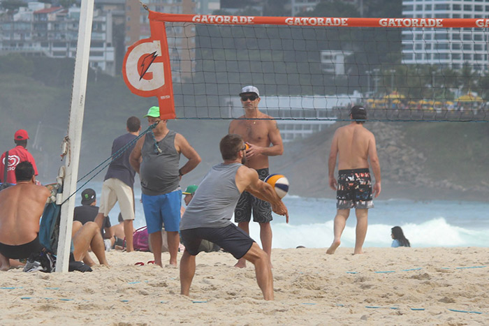  Rodrigo Hilbert arrasa no vôlei de praia, no Rio de Janeiro