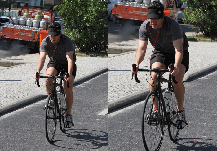 Murilo Benício pedala pela orla da Barra da Tijuca