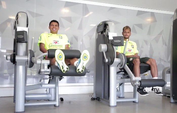 Vídeo! Jogadores da Seleção Brasileira treinam forte na academia