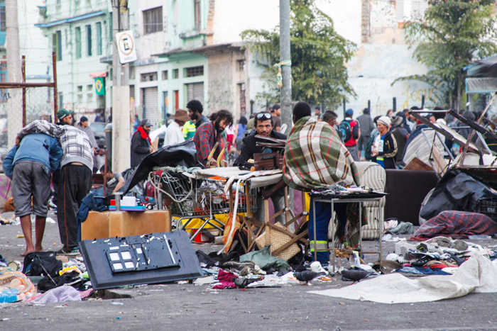 Príncipe Harry visita a Cracolândia, em São Paulo