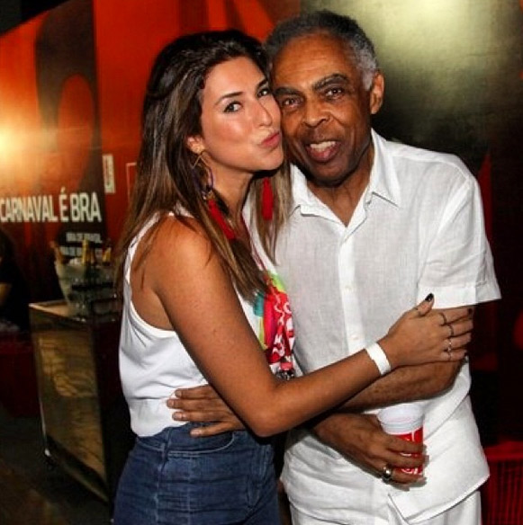 Fernanda Paes Leme dá os parabéns a Gilberto Gil