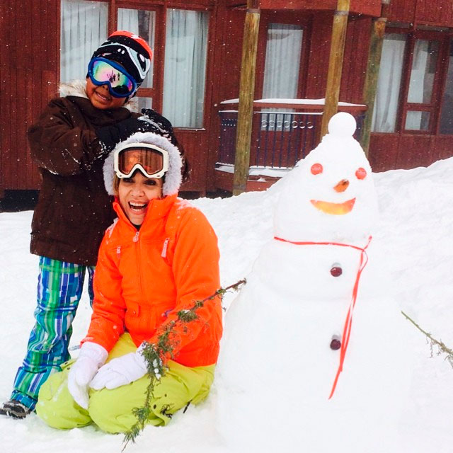  Astrid e o filho, Gabriel, curtem férias no Chile