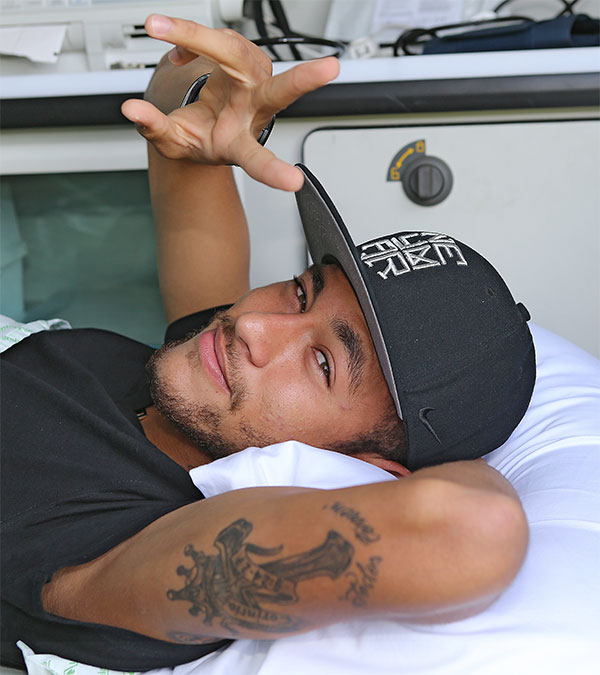 Neymar recebe visita do filho e Globo fala em possibilidade de jogar a final da Copa