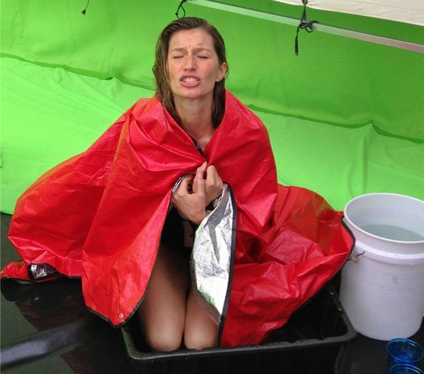 Gisele Bündchen passa frio nos bastidores de novo sessão de fotos