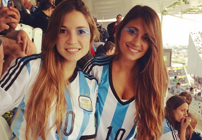 Com a mulher no estádio, Lionel Messi comemora Argentina na final da Copa: “Que loucura”