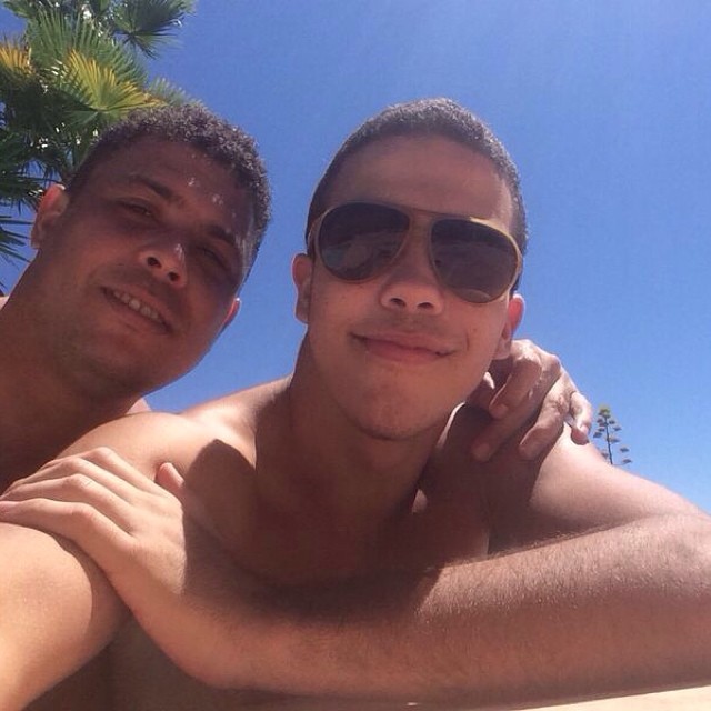 Ronaldo e Ronald posam juntos para selfie: ‘My brother’