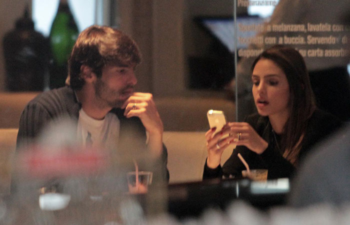   Kaká e Carol Celico almoçam juntinhos em São Paulo