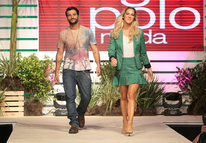  Giovanna Ewbank e Bruno Gagliasso causam frenesi em evento de moda