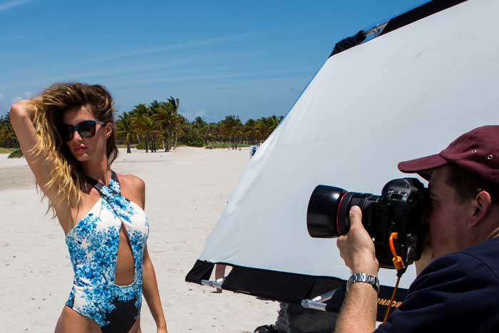 Gisele Bündchen arrasa em nova campanha clicada em Miami