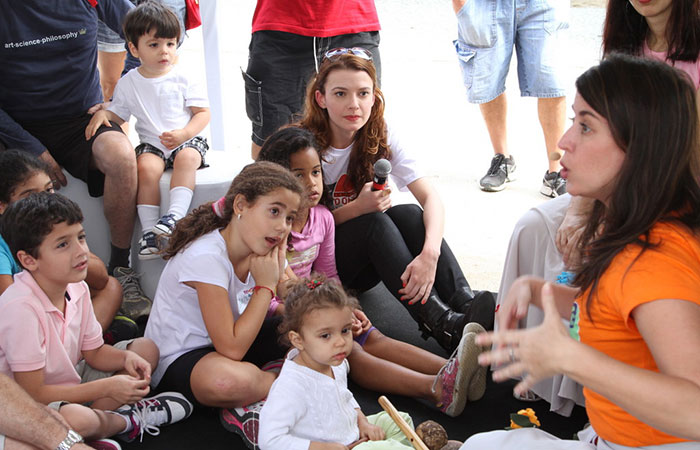 Chandelly Braz participa de feira itinerante de literatura no Rio