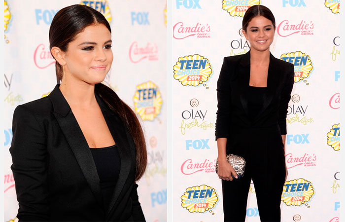  Selena Gomez se emociona no Teen Choice Awards