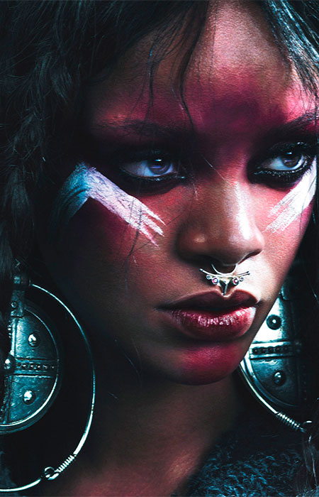 Rihanna encarna guerreira tribal para ensaio fotográfico