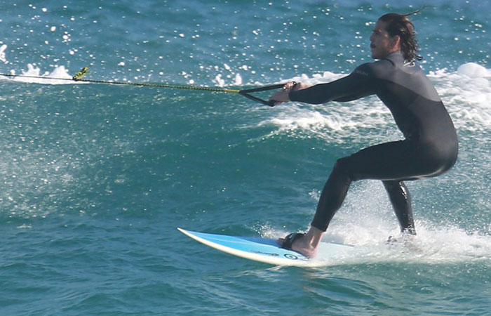  Rômulo Neto e Mário Frias se divertem na praia da Barra