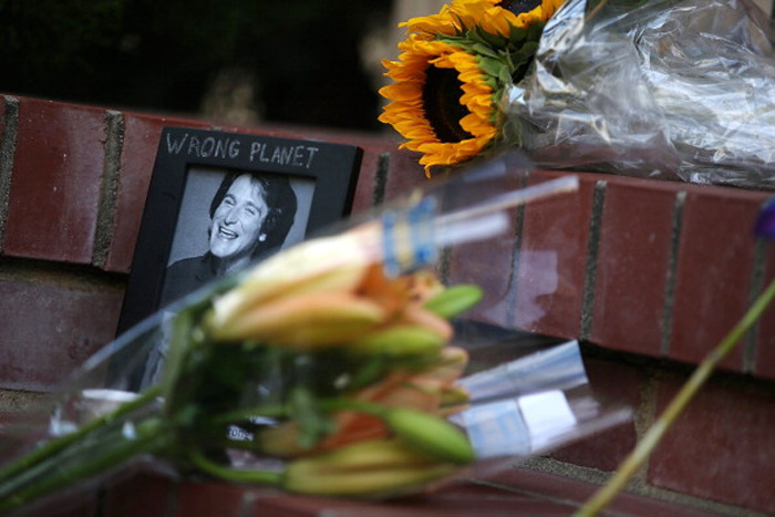 Fãs prestam homenagens ao ator Robin Williams, morto aos 63 anos