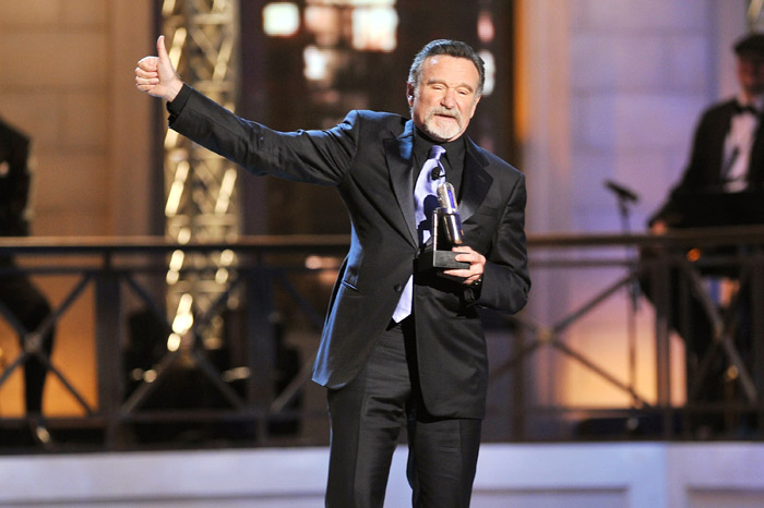 Robin Williams premiado no palco na premiação Comedy 2012, no Hammerstein Ballroom, em Nova York 