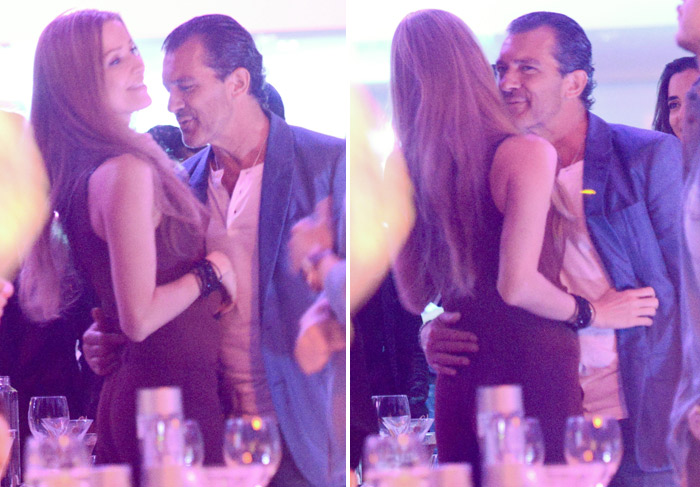 Antonio Banderas flerta com mulher misteriosa em St. Tropez