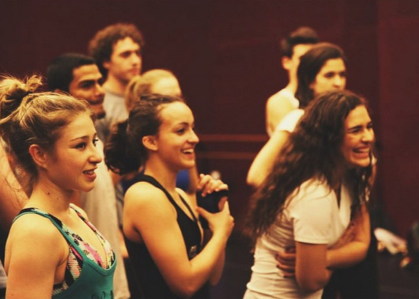 Lívian Aragão fica ansiosa em ensaio de musical: ‘Frio na barriga’