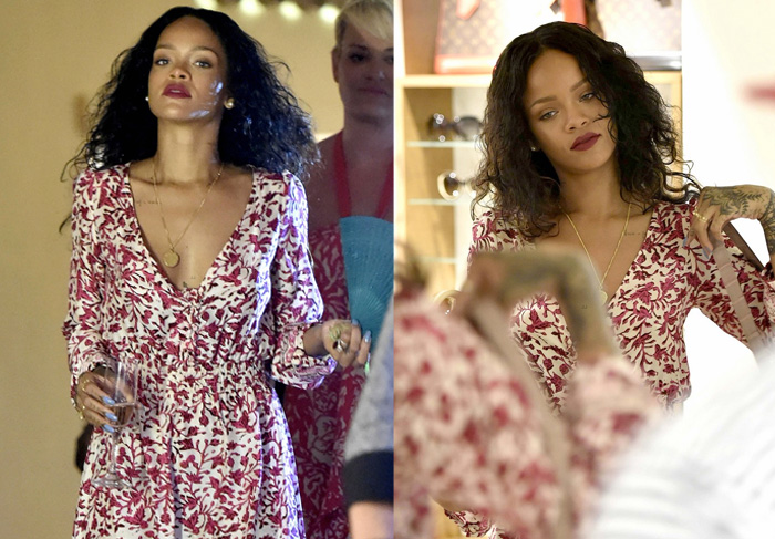 Só no carão! Rihanna usa óculos espelhados e vestido floral para fazer compras . Fotos: Grosby Group