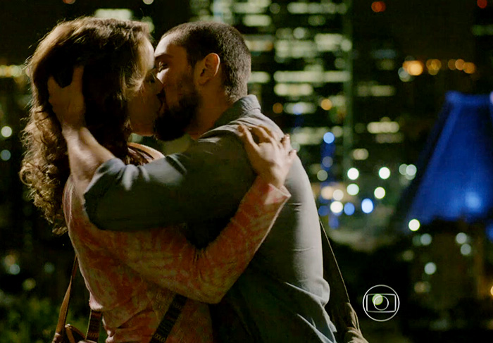 Império: Cristina assume romance com Vicente. Foto: TV GLobo / Império