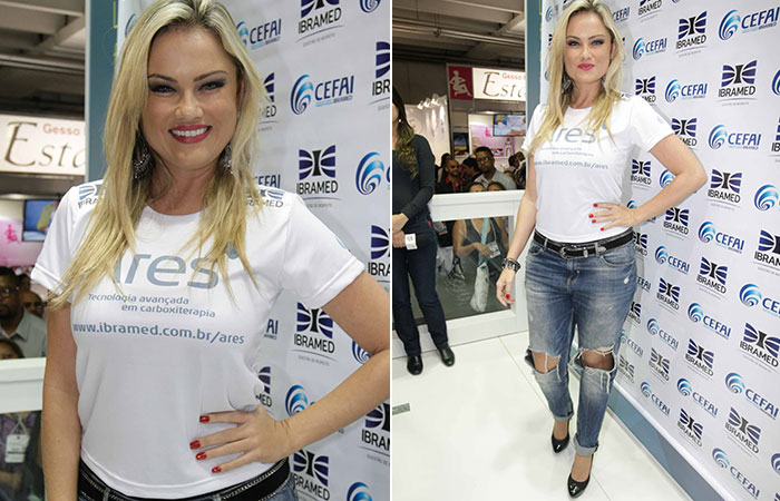  Ellen Rocche atrai fãs em feira de beleza em São Paulo