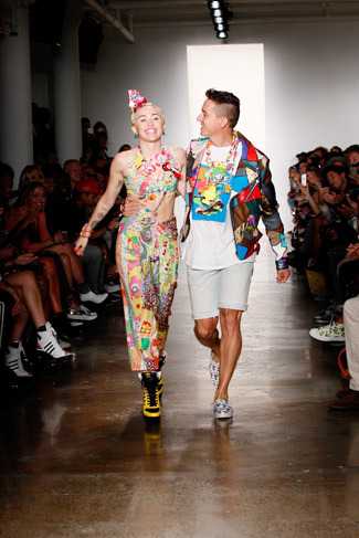 Semana de Moda de Nova York: Jeremy Scott e Miley Cyrus 