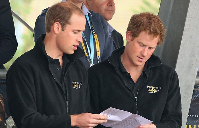  Príncipe Harry e Príncipe William vão a evento de para-atletismo em Londres