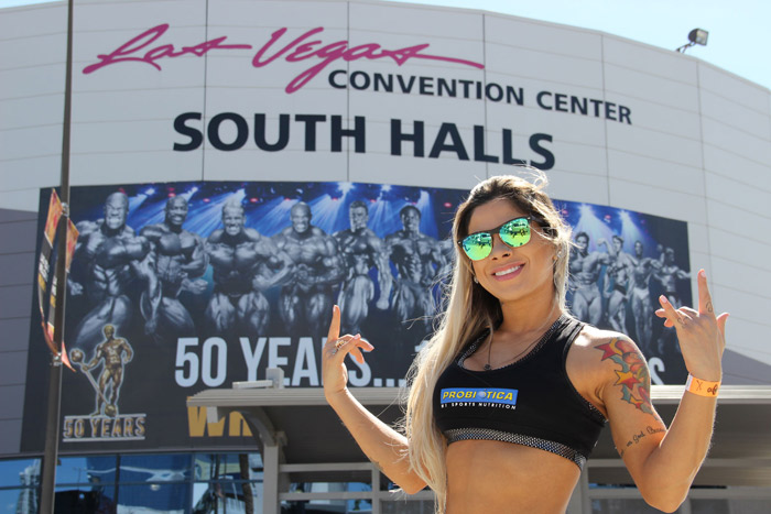 Vanessa Mesquita corpo escultural em Las Vegas, nos EUA 