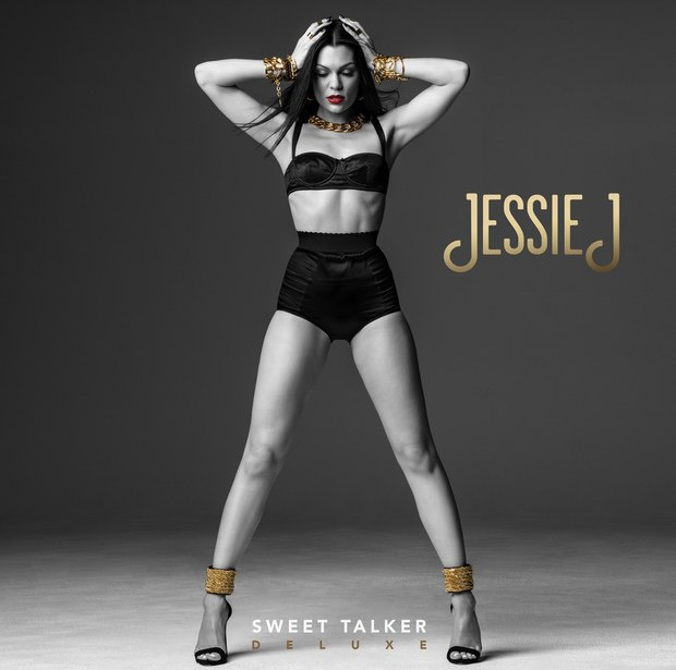 Jessie J mandou apagar as celulites de sua perna em capa de CD