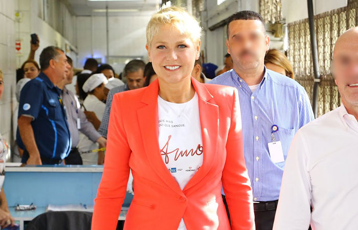  Xuxa faz doação de sangue no Rio de Janeiro