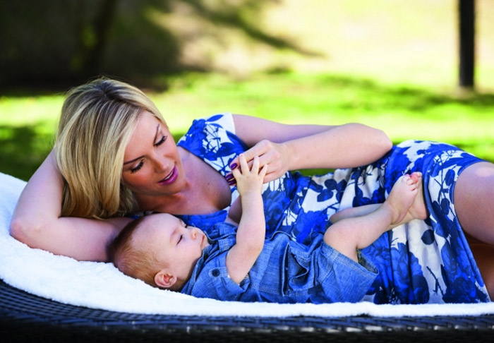 Ana Hickmann confessa ser mãe superprotetora: ‘Exagero em roupas. Virou It Baby’