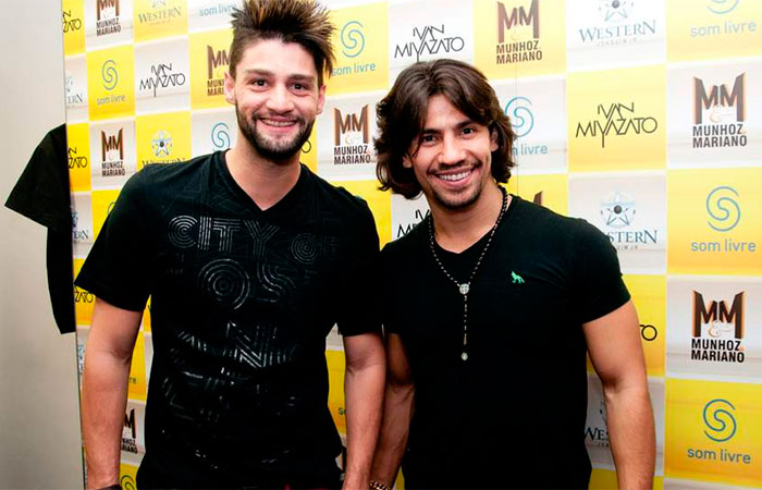  Munhoz e Mariano agitam São Paulo com show de lançamento de DVD
