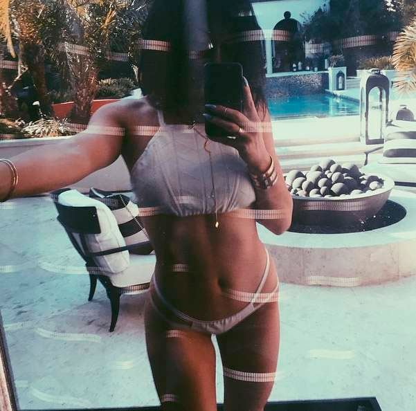 Kylie Jenner arranca suspiros na Internet, com selfie sexy 