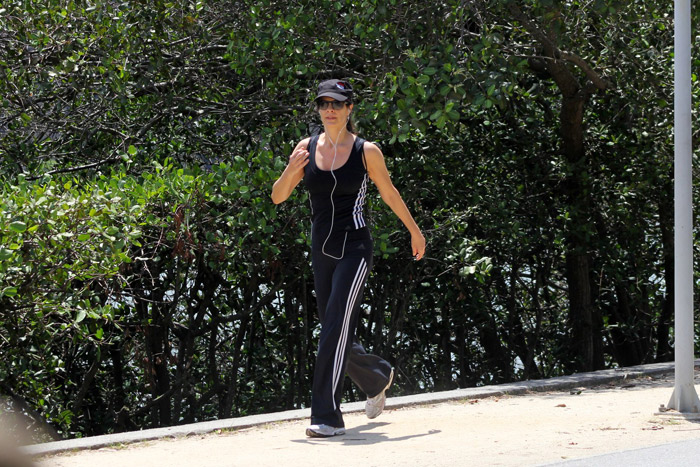 Helena Ranaldi se exercita na orla da Lagoa Rodrigo de Freitas