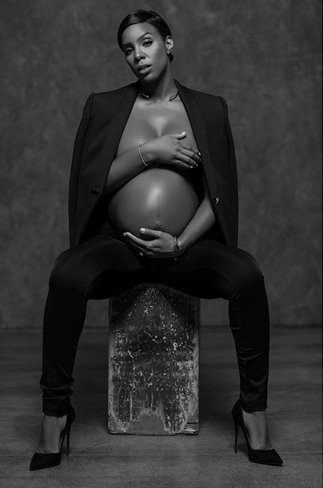 Kelly Rowland posa grávida em ensaio para revista americana