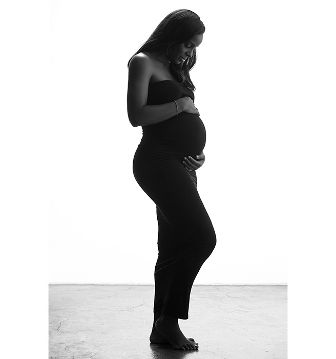 Kelly Rowland posa grávida em ensaio para revista americana