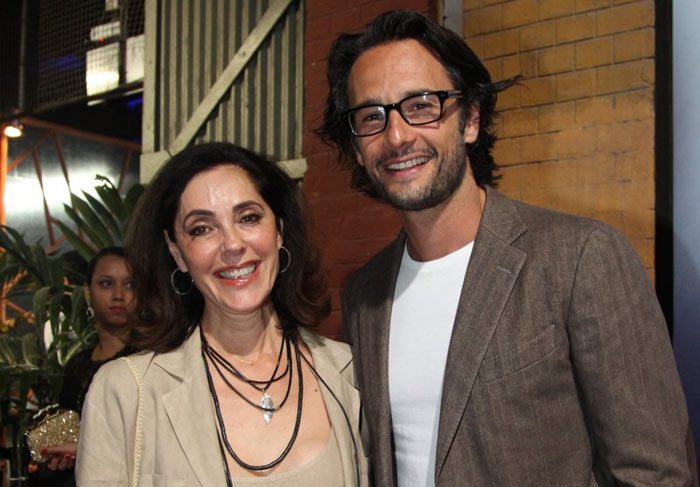 Rodrigo Santoro e Christiane Torloni prestigiam premiação de cinema