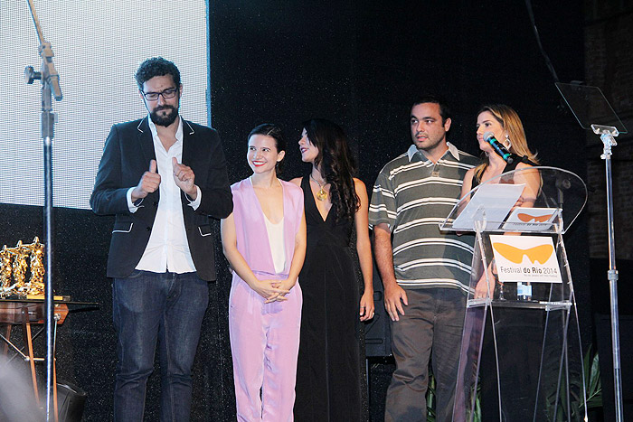 Deborah Secco apresenta premiação, no Rio de Janeiro