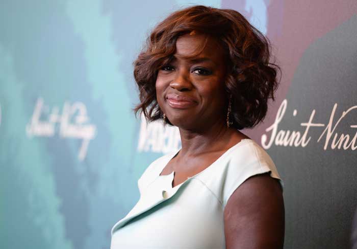 Outra homenageada foi Viola Davis, que contou passagens emocionantes de sua infância pobre.