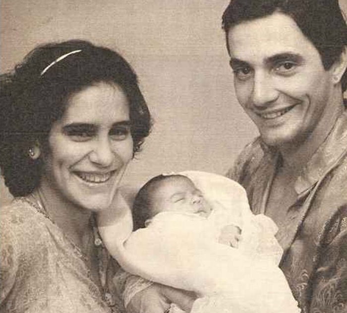 Cleo Pires posta foto ainda bebê no colo de Fábio Jr. e Glória Pires