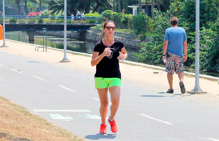  Glenda Kozlowski faz corrida na Lagoa Rodrigo de Freitas, no Rio de Janeiro